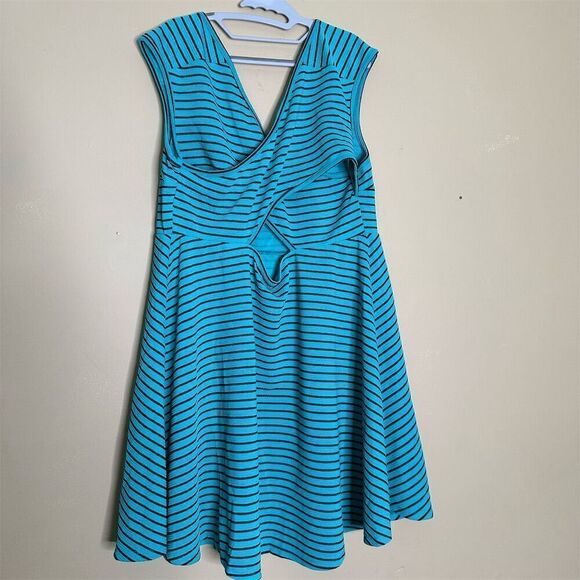 Torrid Women's Teal Black Striped Cross Back Skater Dress Size 2X - Picture 6 of 13